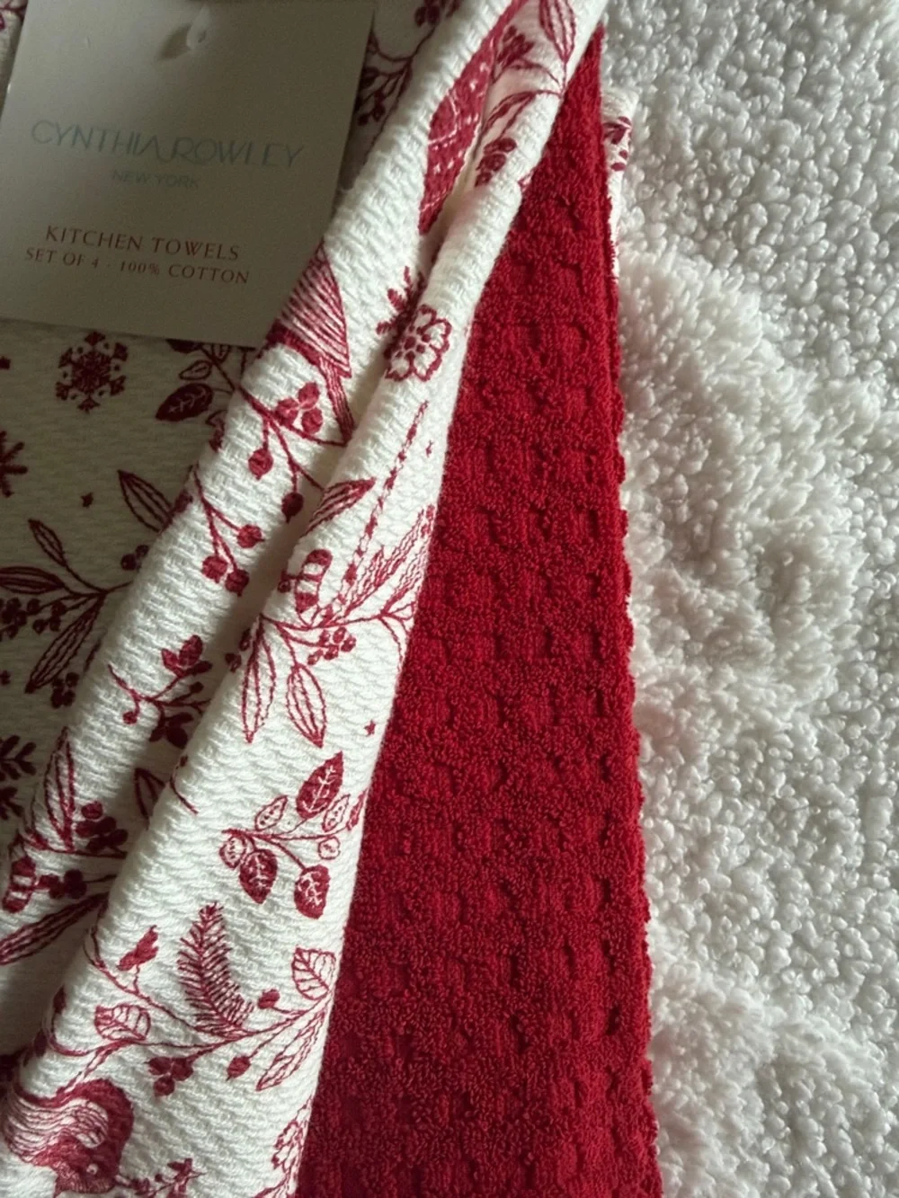 Cupcakes & Cashmere Holiday Kitchen Towels Red Snowflake Christmas Tree 🎄 NEW!